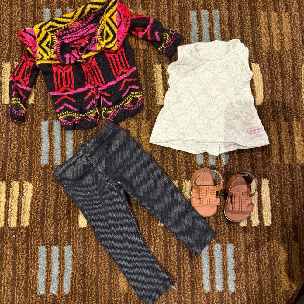 American Girl Doll Outfit: Saige doll original outfit - Picture 2 of 2